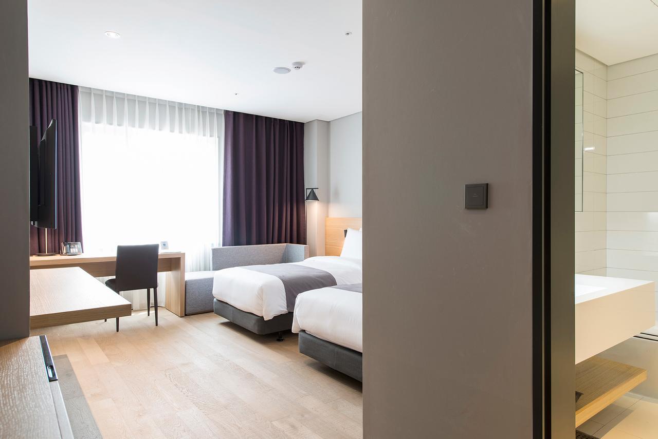 Alex 72 Hotel Suwon Exteriér fotografie