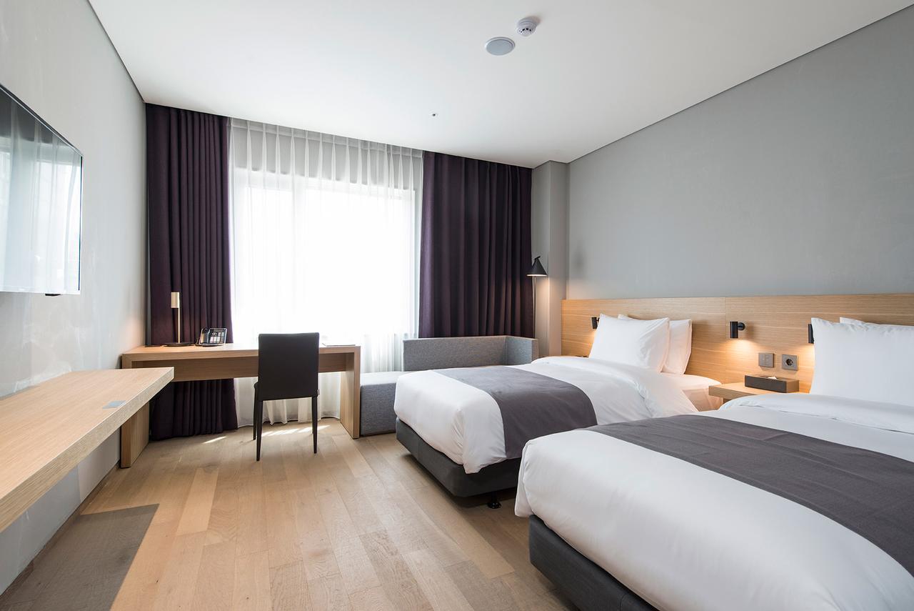 Alex 72 Hotel Suwon Exteriér fotografie